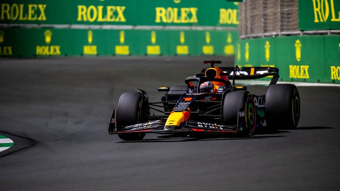 فيرستابن_من_المركز_الـ_15__إلى_الثانى_مع_أسرع_لفة