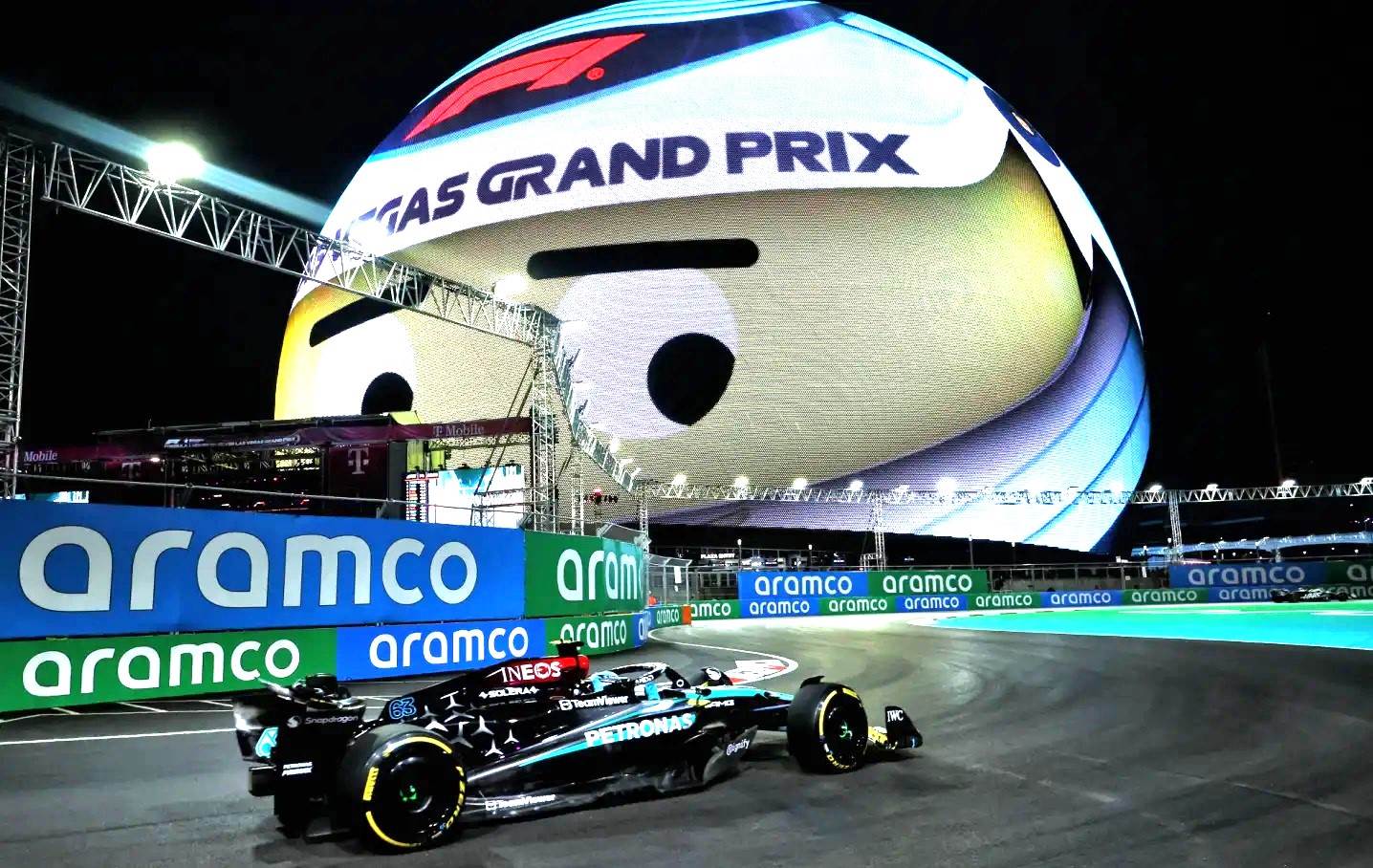 جورج_راسيل_قدم_أداءاً_قوياً_بـ_لاس_فيجاس_هذا_العام