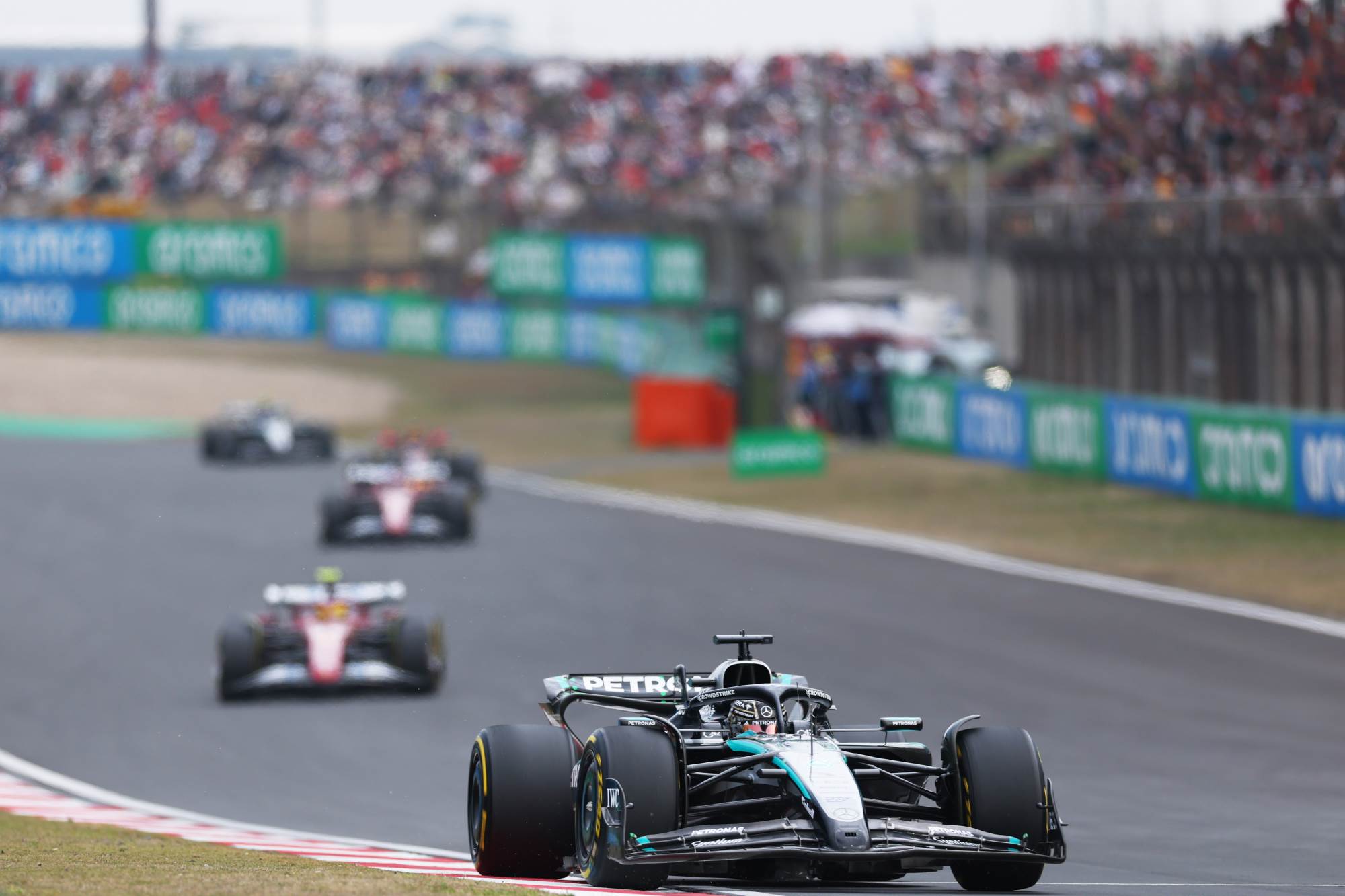 لم_يتمكن_متسابقى_فيرارى_من_الوصول_لراسيل_طوال_السباق