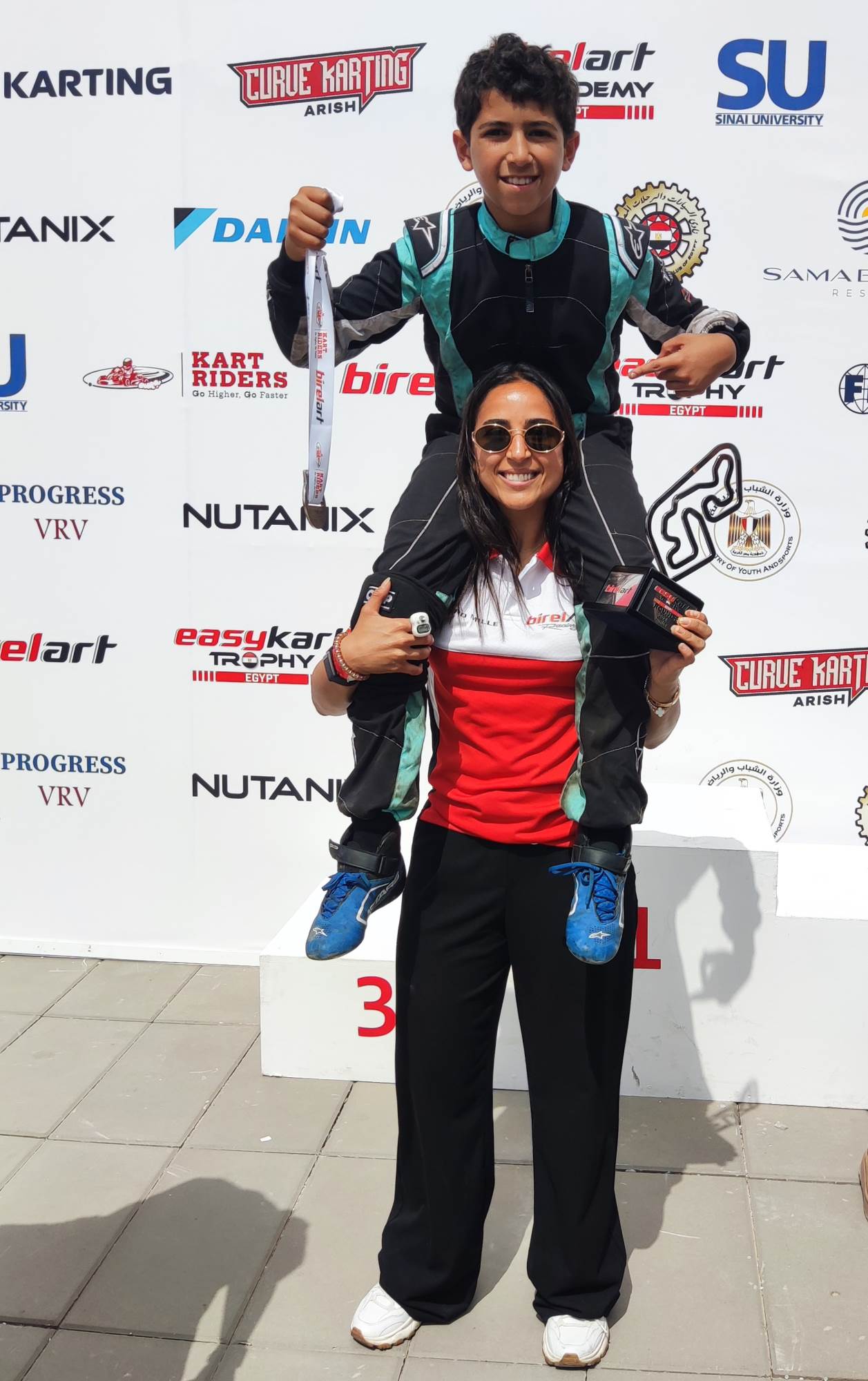 يمنى_جريده_مدير_البطولة_إحتفلت_بفوز_محمد_راتب_بالمركز_الثانى