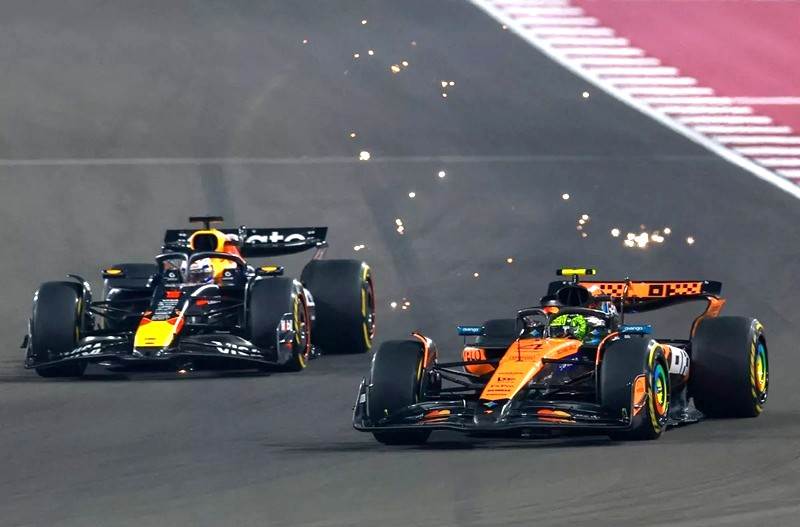 مع_تفوق_فيرستابن_على_نوريس_تأجل_حسم_بطولة_السائقين_للجولة_الختامية_القادمة_للبطولة_بأبو_ظبى