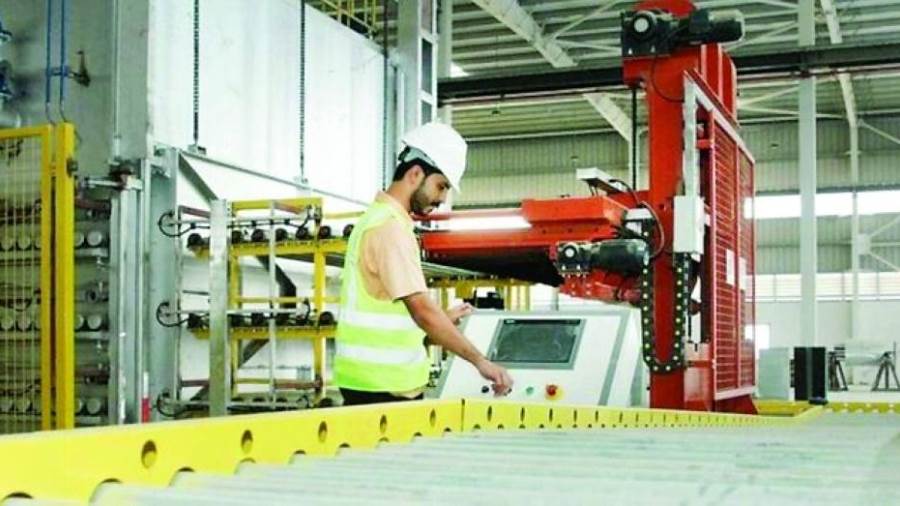 عُمان تعرض حزمة من الفرص الاستثمارية فـي قطاع الصناعات التحويلية