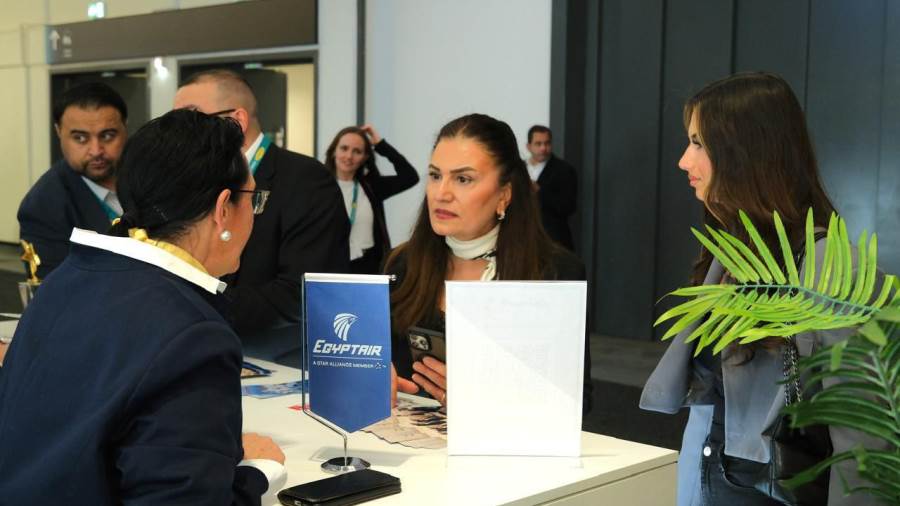 في أول أيام مشاركتها ببورصة برلين السياحية ITB 2026.. جناح مصر للطيران يشهد نشاطًا مكثفًا واجتماعات تسويقية لتنشيط الحركة السياحية إلى مصر
