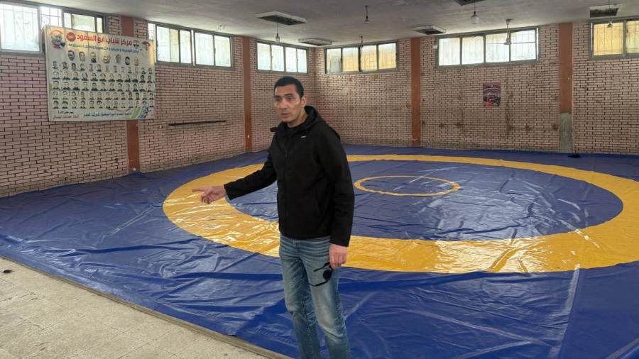 وزير الشباب والرياضة يجري جولة مفاجئة لعدد من مراكز الشباب ويصدر قرارات حاسمة لمحاسبة المقصرين