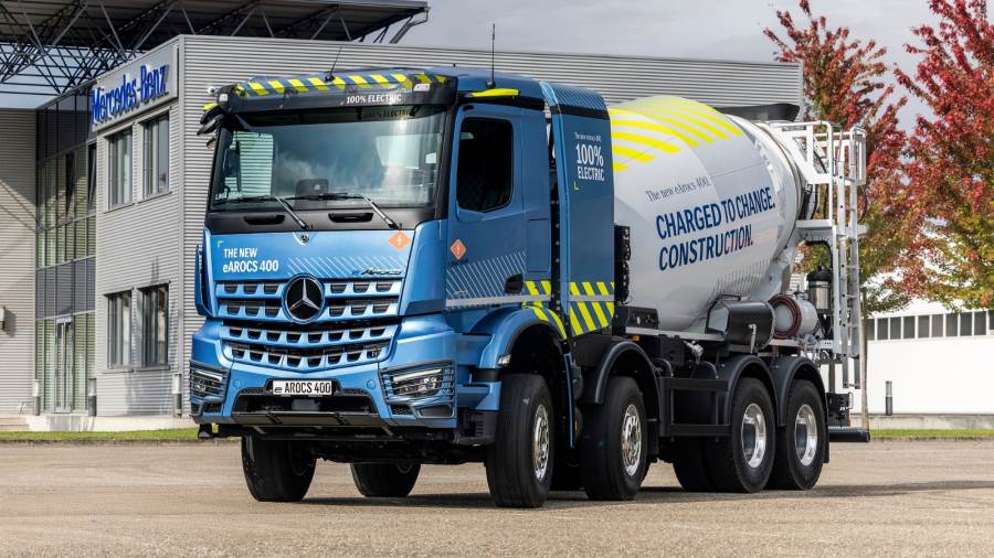 مرسيدس-بنز (eArocs 400) شاحنة إنشاءات كهربائية بالكامل متاحة للطلب ابتداءً من أبريل