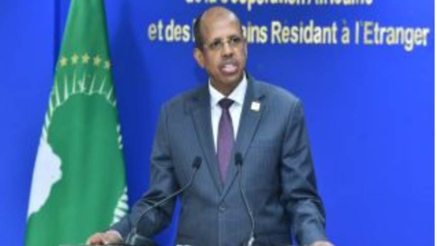 رئيس مفوضية الاتحاد الإفريقي يشيد بدور المغرب في دعم قضايا القارة وتعزيز الاستقرار