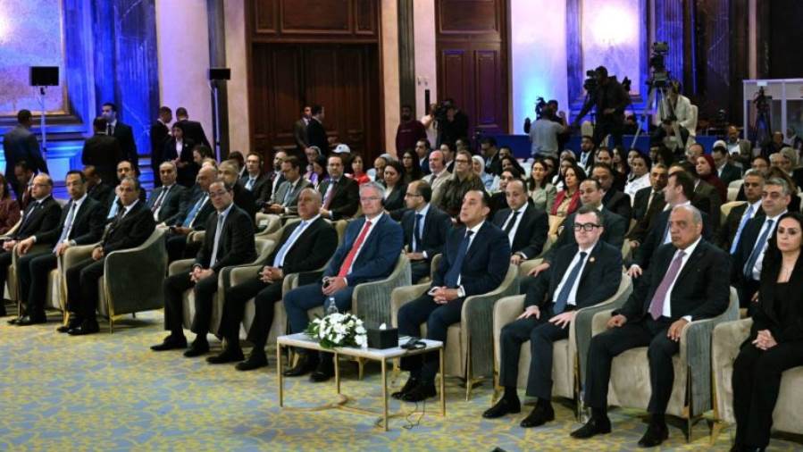 بحضور رئيس الوزراء.. جلسات نقاشية حول تعزيز التنافسية والتحول الرقمي والتنمية المستدامة بمؤتمر مصر وOECD 