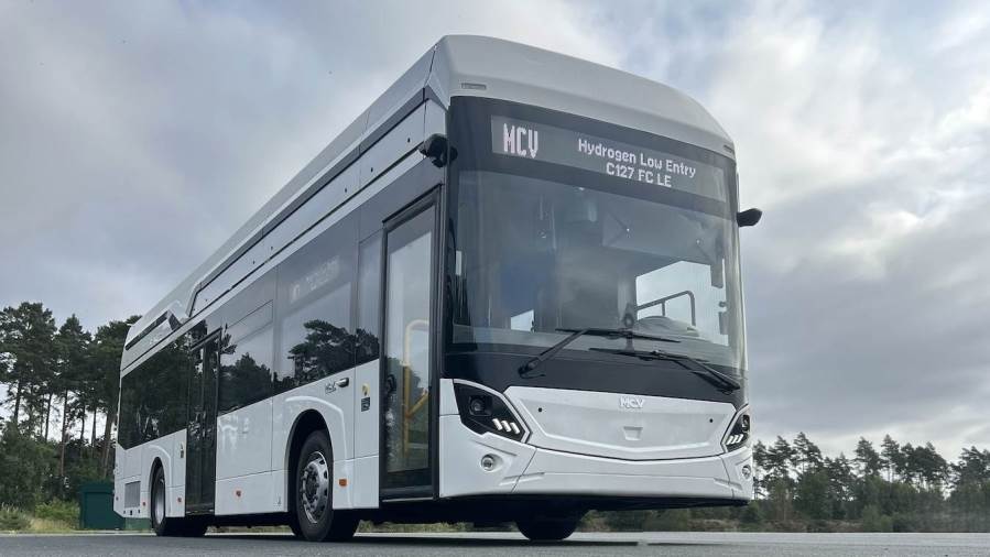 MCV تقوم بتصدير 35 حافلة عاملة بالهيدروجين إلى النمسا