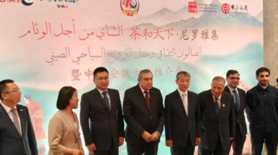 السفير الصيني بالقاهرة يحتفل بالصداقة المصرية الصينية في فعالية «الشاي من أجل الوئام»