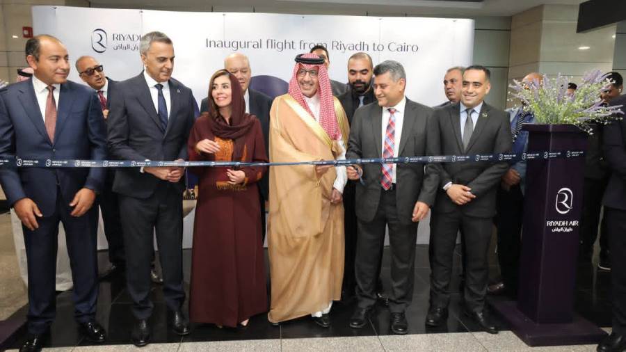 «طيران الرياض» يدشن رحلاته المباشرة بين الرياض والقاهرة
