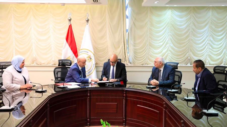 وزير التعليم يعتمد نتيجة الدبلومات الفنية (الدور الأول) للعام الدراسي 2025 / 2026 بنسبة نجاح 68.69%