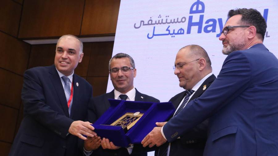 اختتام أعمال المؤتمر العلمي السنوي الـ 48 لاتحاد الأطباء العرب برعاية رئيس الجمهورية اللبنانية