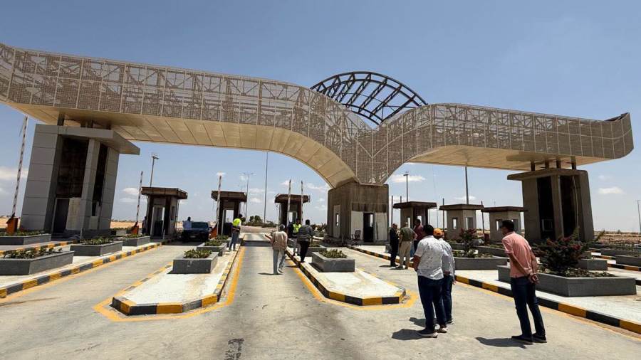 الطيار وائل النشار يتفقد جاهزية مطار العلمين الدولي لاستضافة معرض العلمين الدولي للطيران 2026