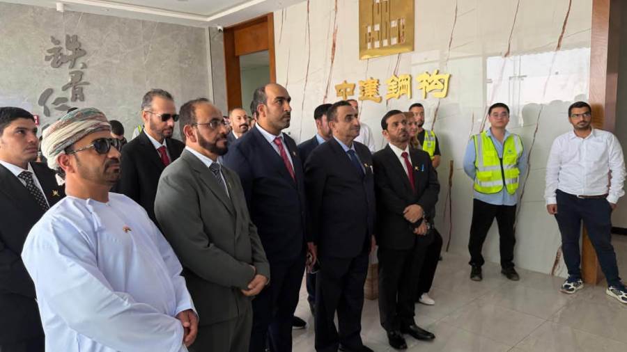 مباحثات عُمانية مصرية بالقاهرة لتوطين الصناعة الكهربائية وتعزيز الاستثمار بعُمان