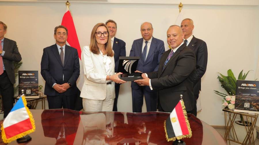 مصر للطيران للصيانة والأعمال الفنية تتسلم شهادة الجودة العالمية «AS9110»