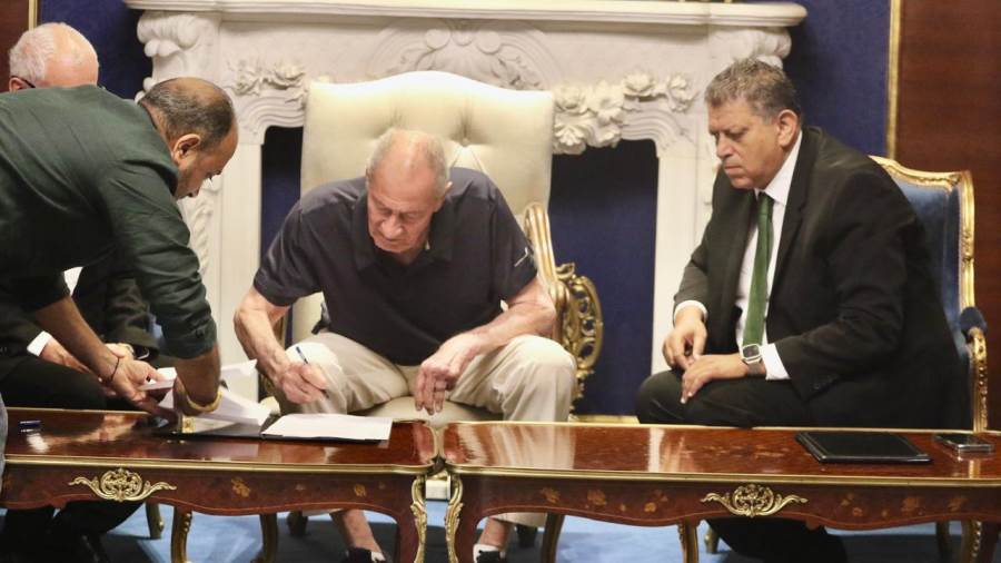  رسميًا.. مصر وفرنسا توقعان شراكة تاريخية لتطوير كرة اليد في العاصمة الإدارية