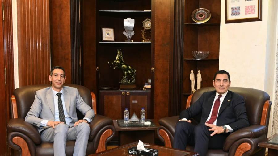 وزير الرياضة يجتمع مع رئيس اتحاد ألعاب القوي لدعم مبادرات اكتشاف المواهب 