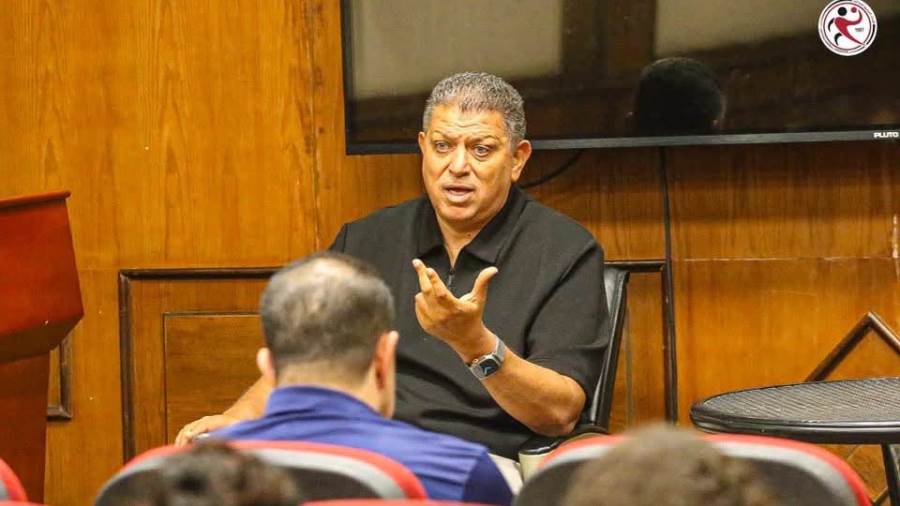رئيس اتحاد اليد يهنئ ناشئات مصر بعد إسقاط ثالث أوروبا في المونديال