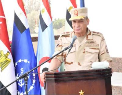 عبدالمجيد محيى الدين رئيس مجلس إدارة البنك العقارى المصرى العربى:  ما حدث فى مصر إرادة شعبية وتأثيره الإيجابى لن يأتى إلا بالعمل والاستقرار