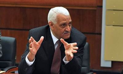  اللواء أحمد الهياتمى محافظ السويس السابق