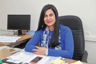 السفيرة سامية بيبرس مدير إدارة حوار الحضارات بالجامعة العربية