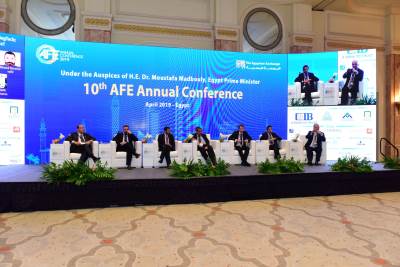 التكنولوجيا المالية تنمو سريعًا وعلى البورصات مواكبتها والعملات المشفرة تحتاج للمتابعة