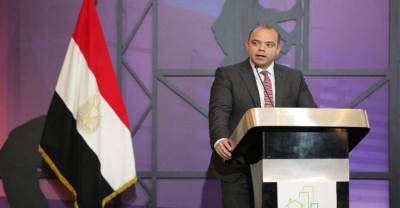 من ملتقى بناة مصر بحضور رئيس الوزراء.. فريد يستعرض دور البورصات فى التنمية العمرانية 