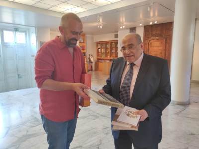 الفقي يبحث في أثينا التعاون بين مكتبة الإسكندرية ومتحف بيناكي