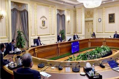 رئيس الوزراء يتابع المشروع القومي لرصف الطرق المحلية داخل المحافظات