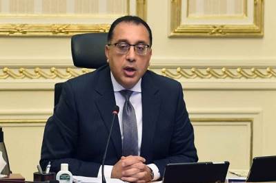 رئيس الوزراء يستعرض تقريرا بشأن الجهود المبذولة لإزالة مخالفات البناء والتعديات على الأراضي 