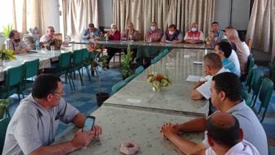 قيادات "الزراعة" و"البيئة" يتابعون أعمال منظومة جمع وتدوير قش الأرز بالشرقية