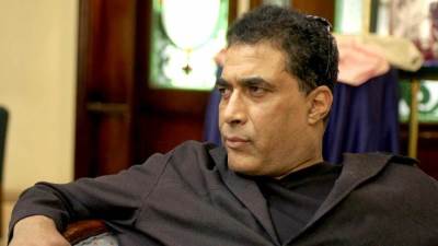 مصطفى قمر و«مفردات النرجسية» التى قادته إلى "مقابر الذكريات"