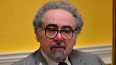 فى بيان له: اتحاد الكتاب العرب يقاطع الثقافة الفرنسية ويطالب ماكرون باعتذار رسمى