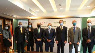 البنك الأهلي المصري والوكالة الفرنسية للتنمية يوقعان عقد تسهيل ائتماني بمبلغ 100 مليون يورو واتفاقية منحة بمبلغ 1.5 مليون يورو 