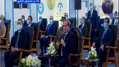 السيسي: لما تسألوني عن التعليم أنا أسألكم عن تحديد النسل