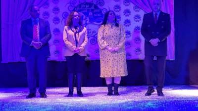 حنان شوقي وخدوجة صبري بافتتاح مهرجان الحكم للجمهور لفرق مركز آفاق