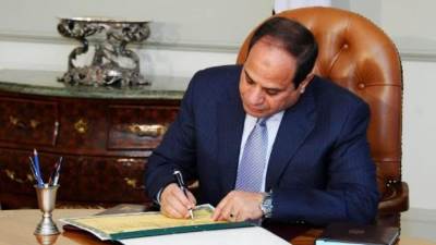 الرئيس السيسى يصدق على قانون للبحث عن الغاز شمال الفنار البحرية