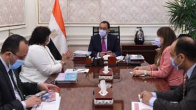 رئيس الوزراء يستعرض تقريرا من وزيرة الثقافة بشأن افتتاح قصر ثقافة العريش