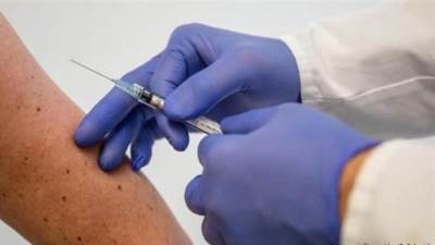 الحكومة تنفى تحصيل رسوم مقابل تلقى لقاح كورونا بالمنازل