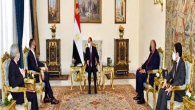 السيسي: مصر ترحب بتكثيف التعاون مع ماليزيا فى مختلف المحافل الدولية