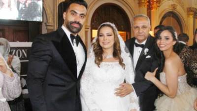 د. أماني الموجي تهنئ الكاتبة الصحفية حنان السمنى بمناسبة زفاف ابنتها نادين أسامة على الكابتن محمد المصرى