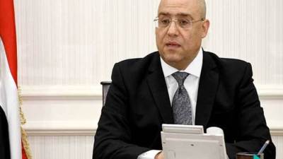 وزير الإسكان يتابع مشروعات المبادرة الرئاسية "حياة كريمة" بالأقصر