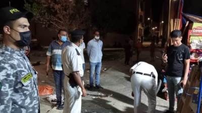 جهاز بدر ينفذ حملة مسائية لإزالة الإشغالات وضبط المخالفات بالتنسيق مع الشرطة بالمدينة