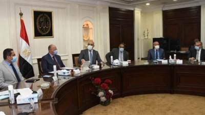 وزير الإسكان ومحافظ القاهرة يتابعان تنفيذ تطوير منطقتى "مثلث ماسبيرو" و"سور مجرى العيون"