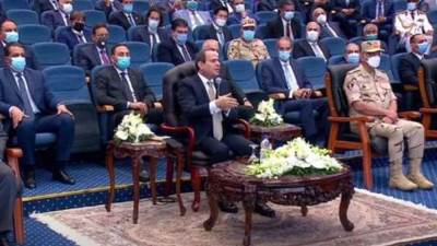 السيسي عن ميناء السخنة: «هيكلف 30 مليار ولو استنينا المطورين كان هيخلص في 2030»