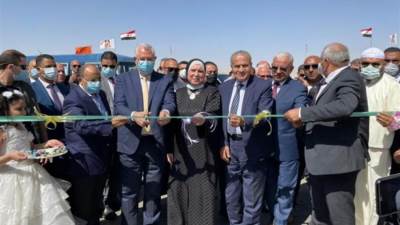 وزير الزراعة يصل إلى محافظة الوادي الجديد للمشاركة في مهرجان التمور