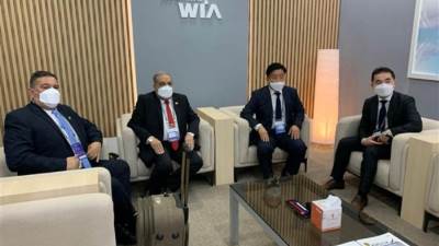 وزير الدولة للإنتاج الحربي يشارك في فعاليات معرض "ADEX 2021".. ويلتقي وزير الدفاع الكوري الجنوبي