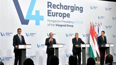 زعماء دول تجمع فيشجراد يثمنون جهود الرئيس فى قيادة مصر بالسياسات المتوازنة