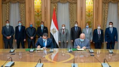 وزير الإنتاج الحربي يشهد توقيع بروتوكول تعاون شركة أمريكية في مجال معالجة المياه بإستخدام "البيوريت"