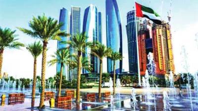 قانون إماراتي جديد ينظم يحدد التزامات صاحب العمل والعامل وضوابط إنهاء العقود